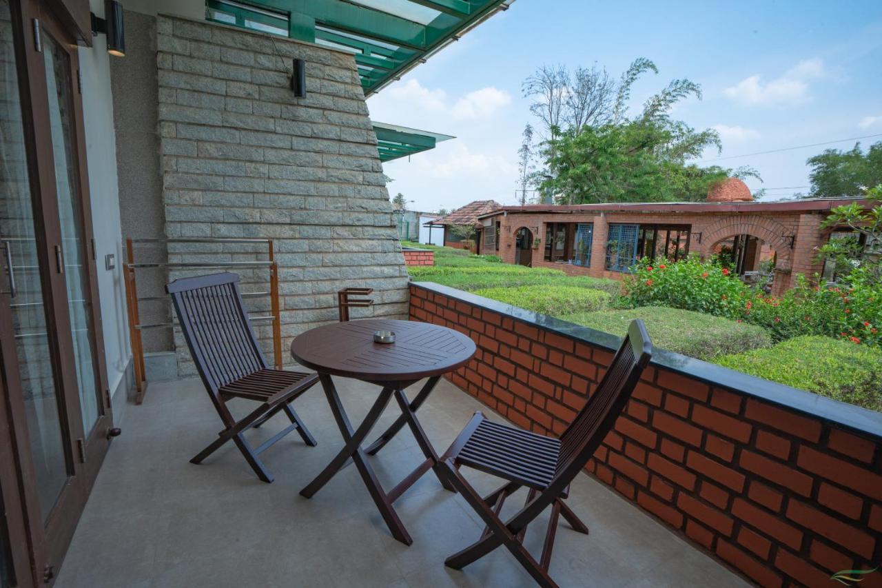 Silent Shores Resort & Spa Mysore Extérieur photo