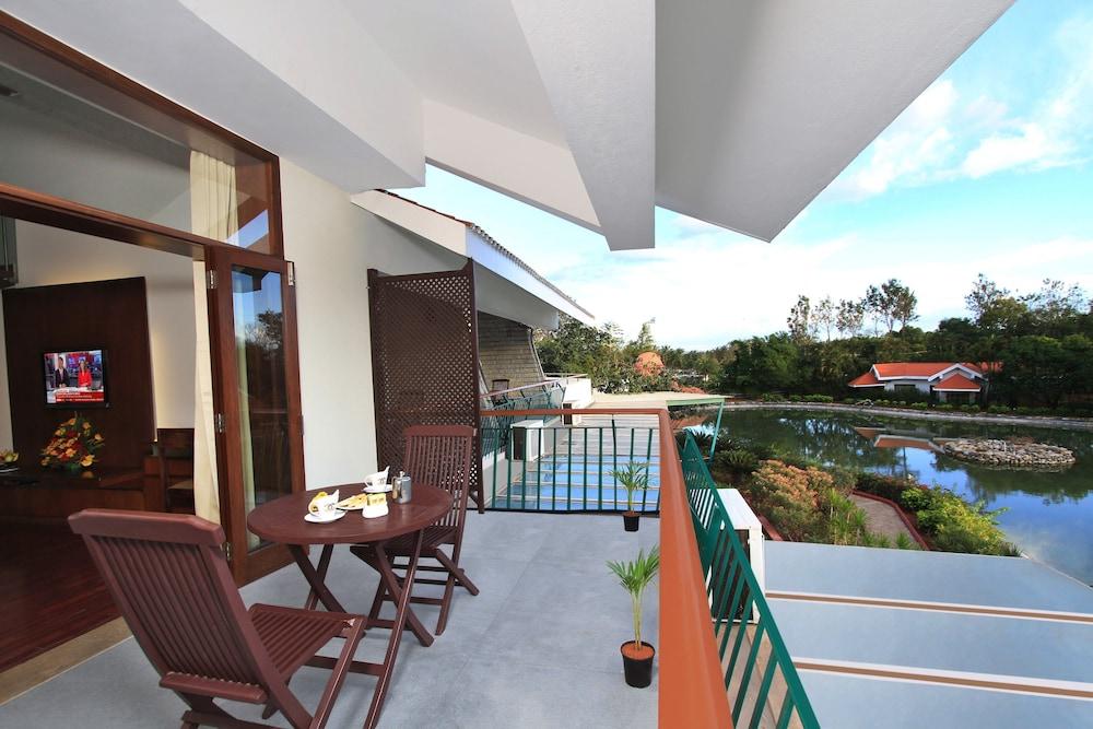 Silent Shores Resort & Spa Mysore Extérieur photo