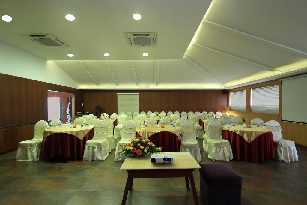 Silent Shores Resort & Spa Mysore Extérieur photo