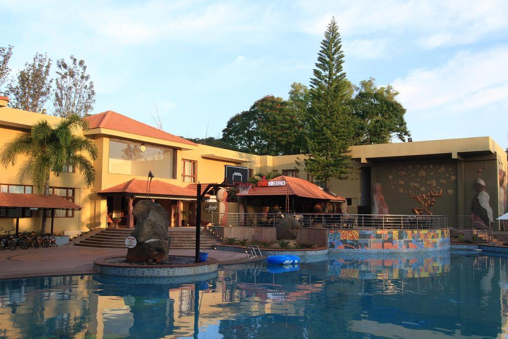 Silent Shores Resort & Spa Mysore Extérieur photo