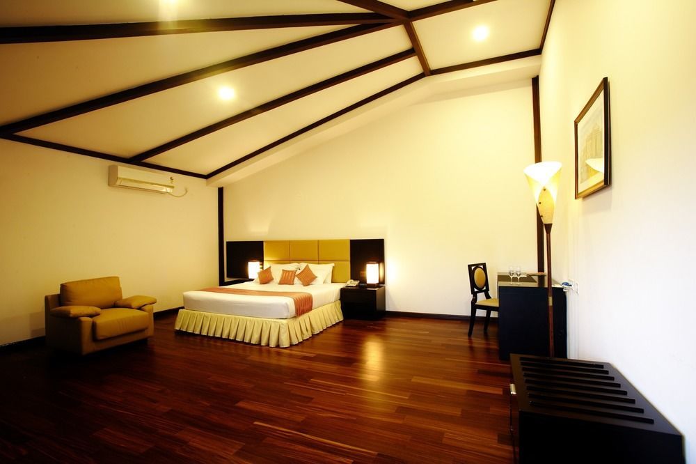 Silent Shores Resort & Spa Mysore Extérieur photo